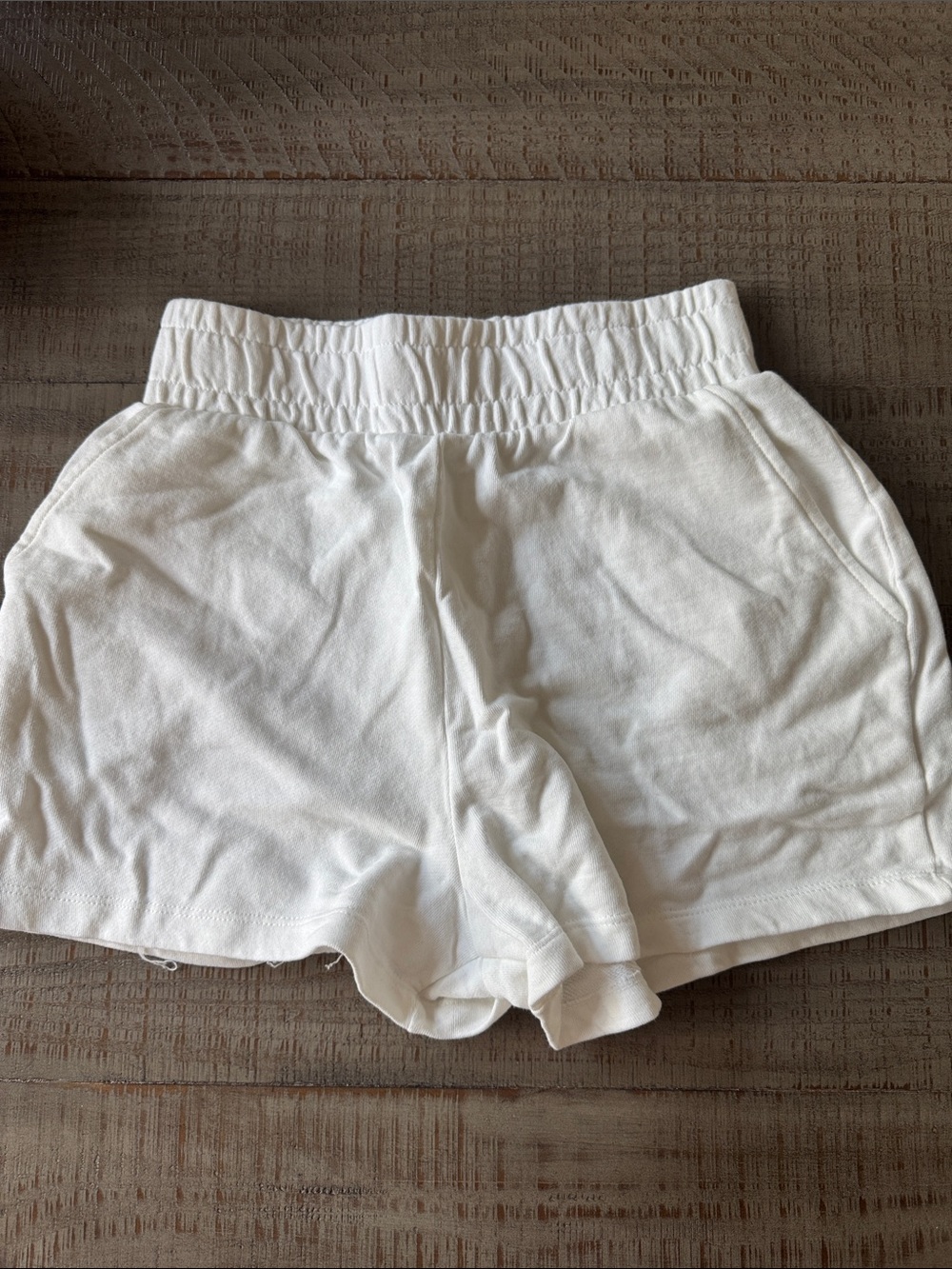 Zara White Women's Athletic Elastic-Waist Shorts